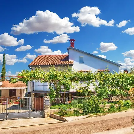 Διαμέρισμα Ivan 535 *