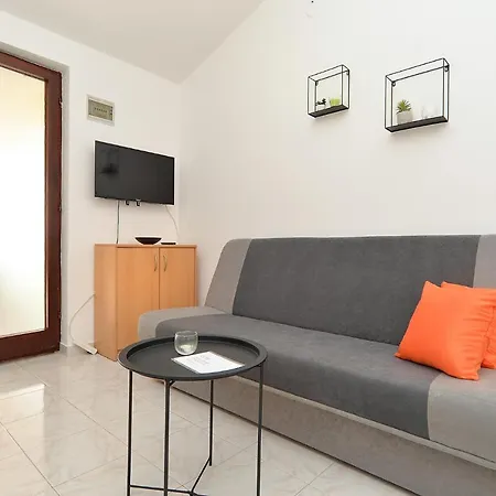 Ivan 535 Apartment *